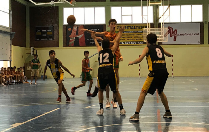 L'Ian, en una acció del partit contra l'Argentona