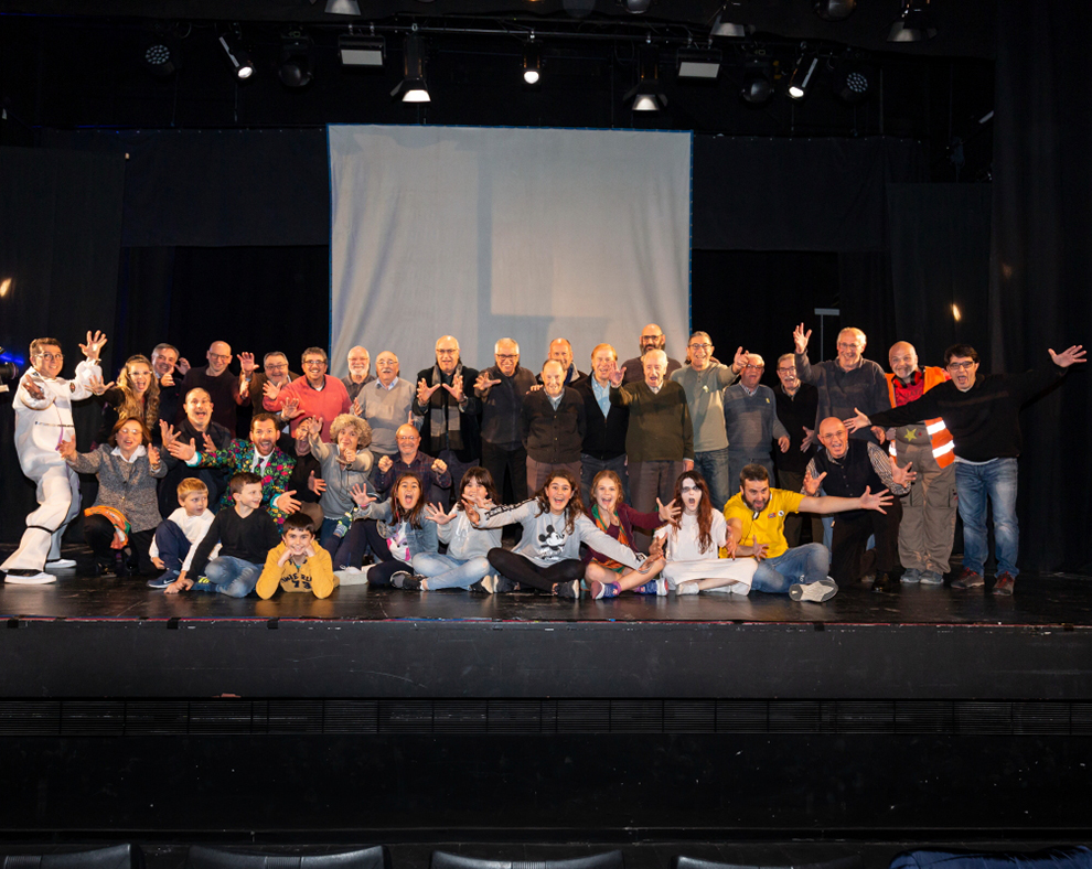 La foto de família de les "Historietes per a la història". Foto: Joan Maria Arenaza