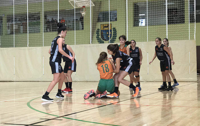 CB Calella - L'infantil femení no dóna per perduda cap pilota