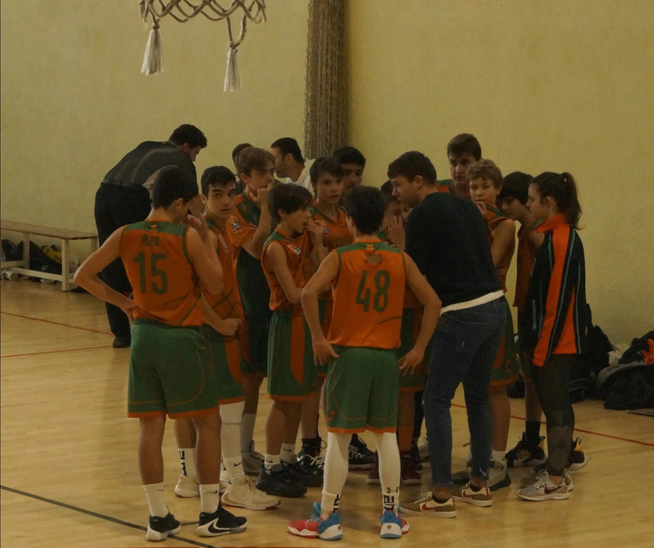 CB Calella - L'equip escolta els consells d'en Quim