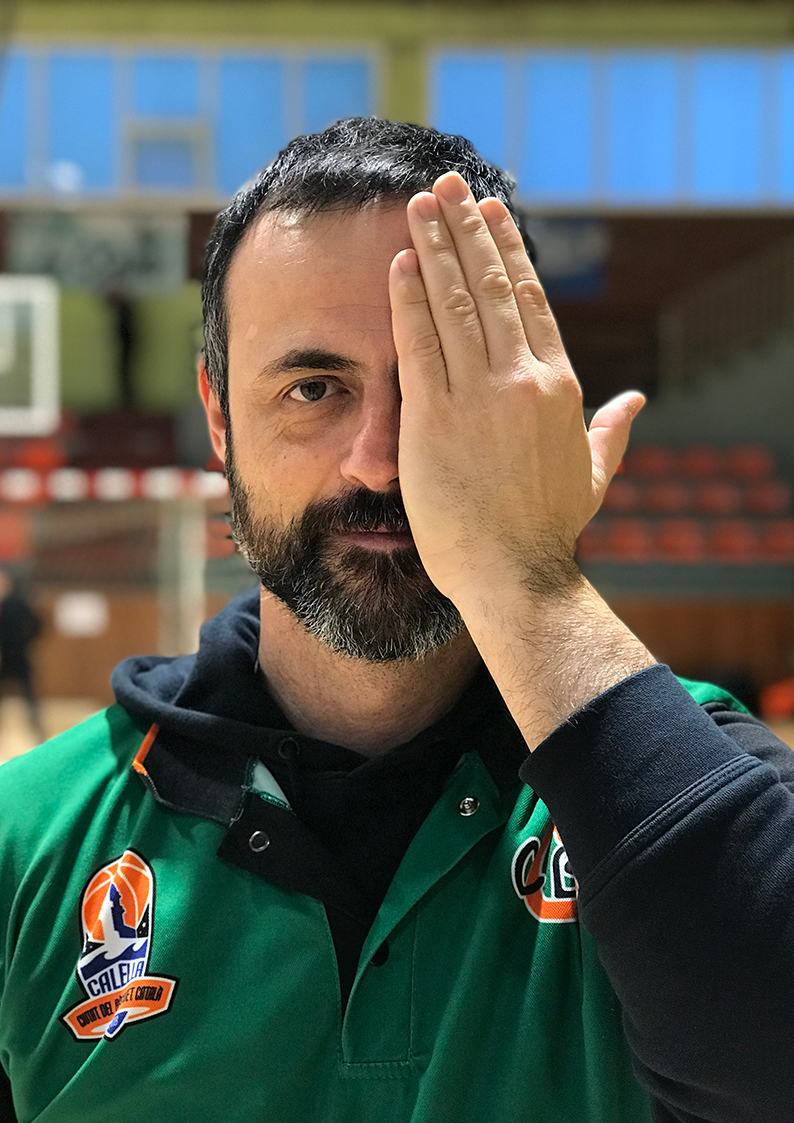 CB Calella - Xavier Arnijas, entrenador del club, se suma també al "T'ho estàs perdent"